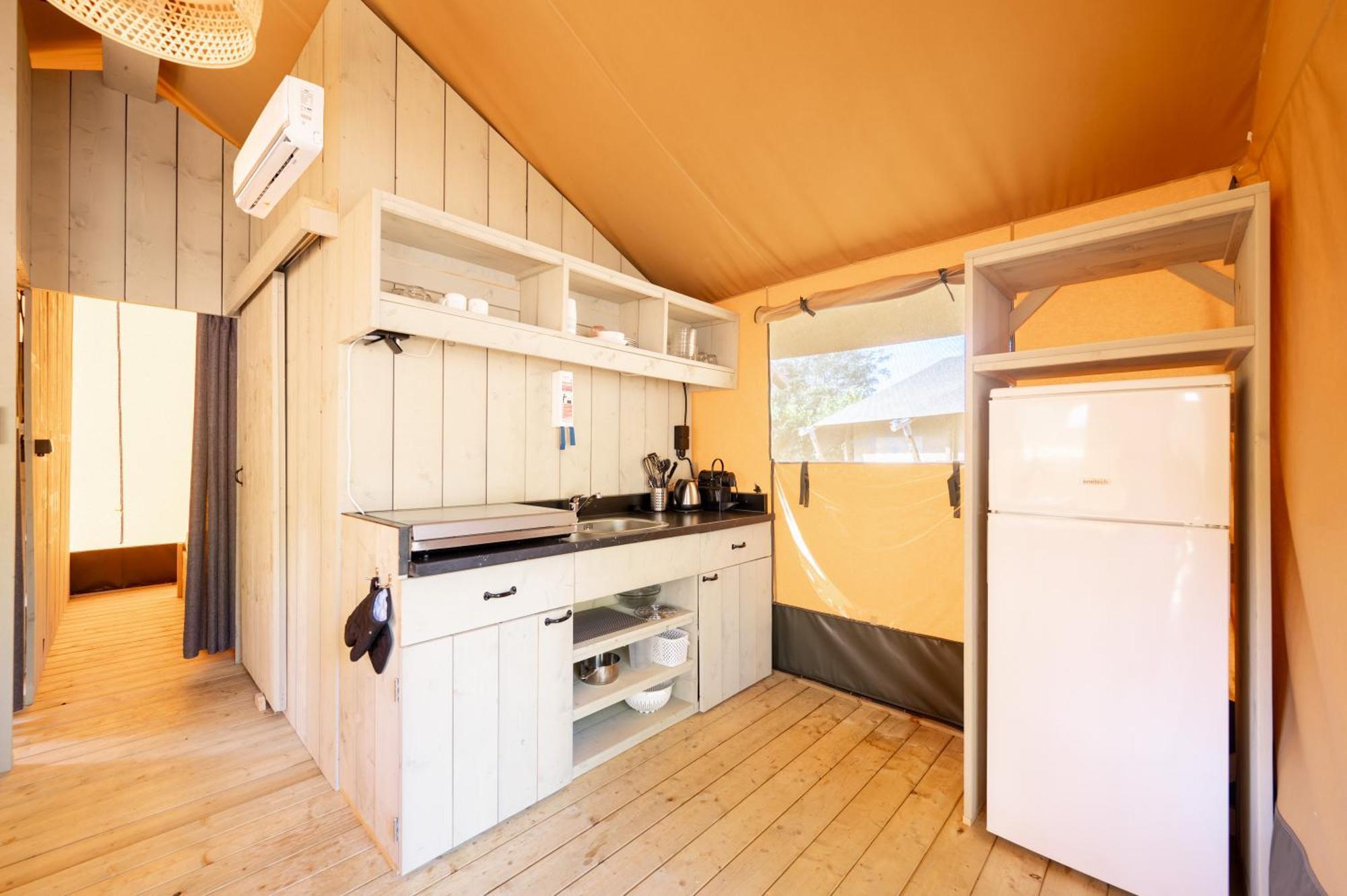 Отель Glamping Twente Денекамп Экстерьер фото