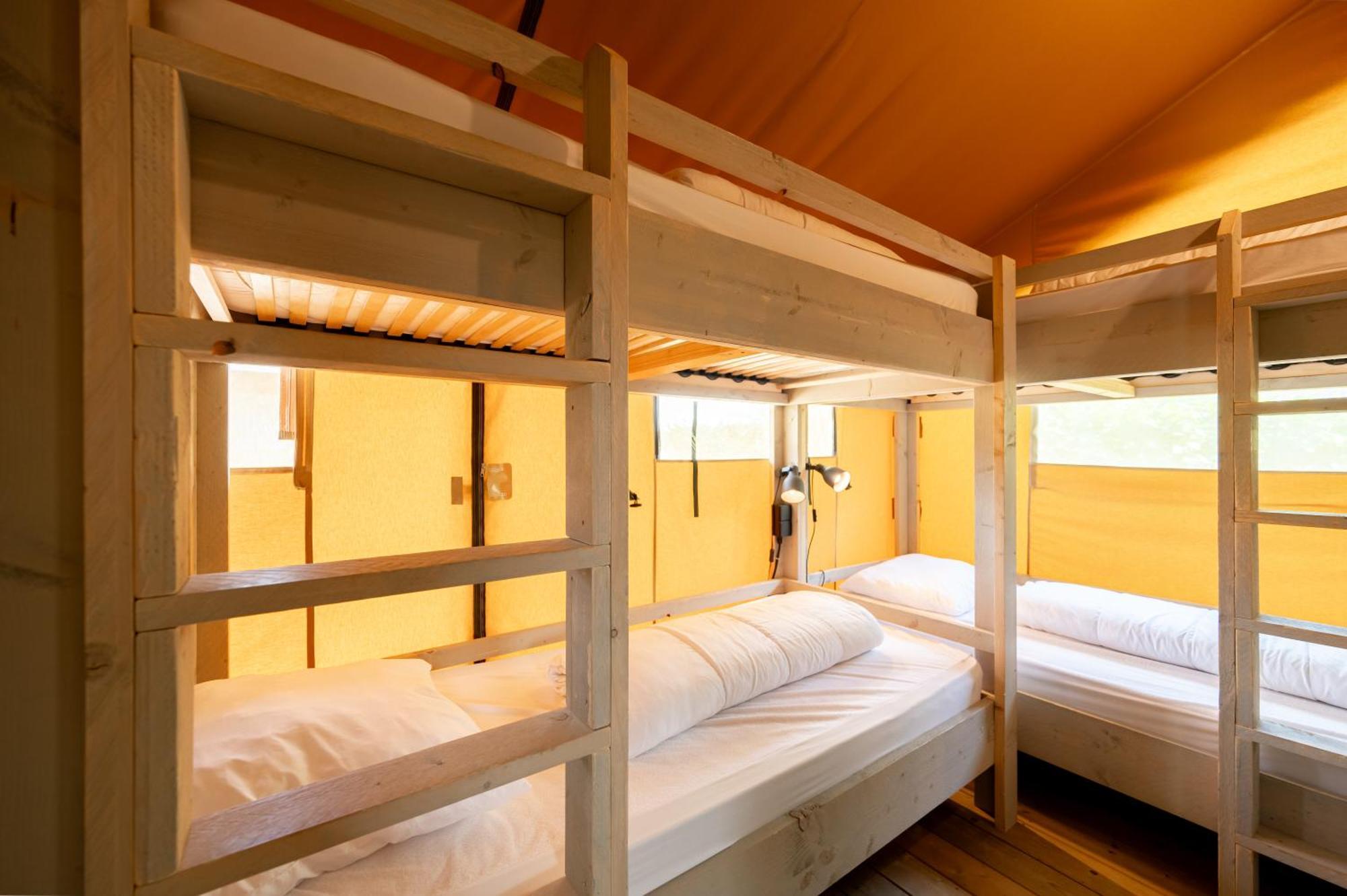 Отель Glamping Twente Денекамп Экстерьер фото